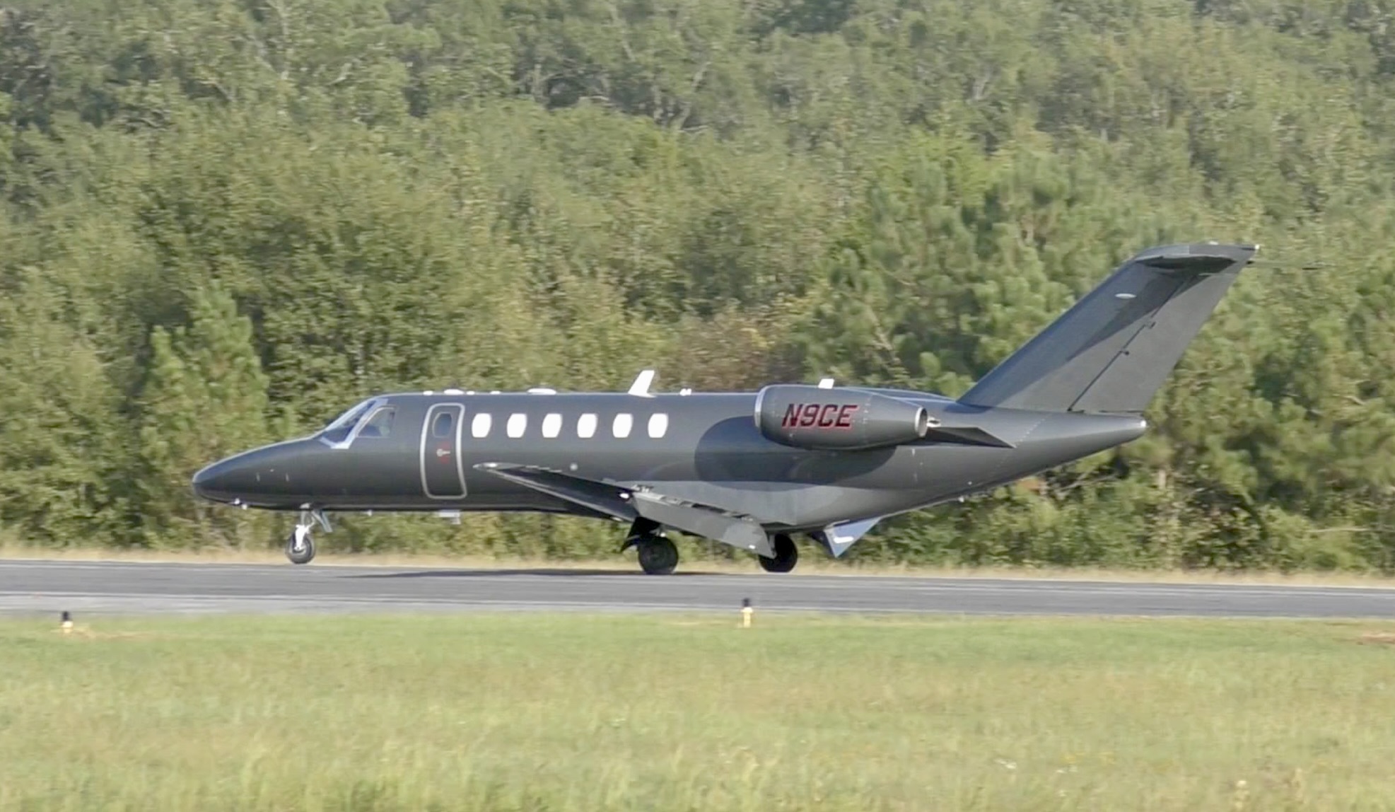 Chase Elliott Private Jet - N9CE- Aviate Alabama