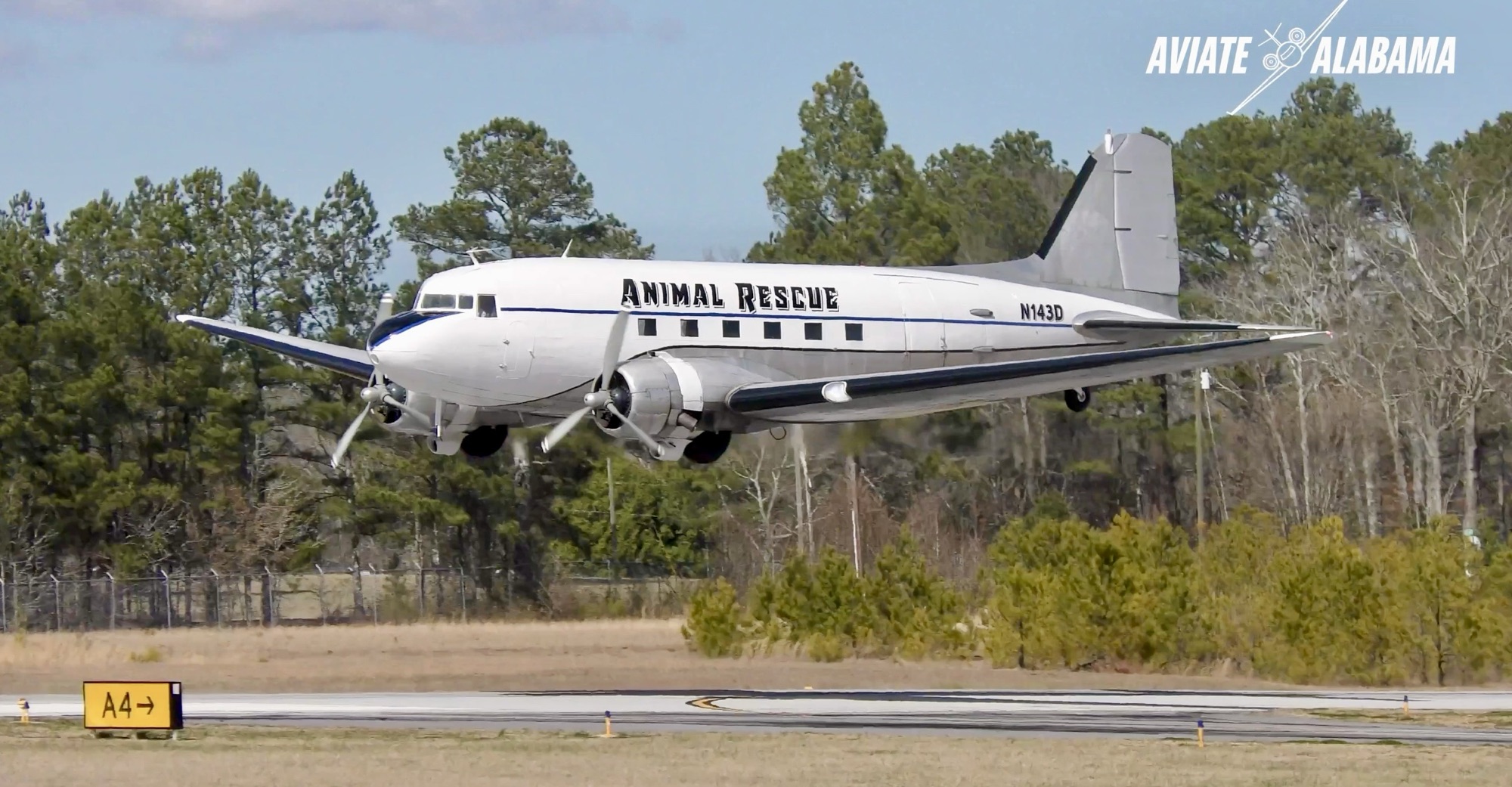 Dan Gryder's DC-3 Filmed by Aviate Alabama