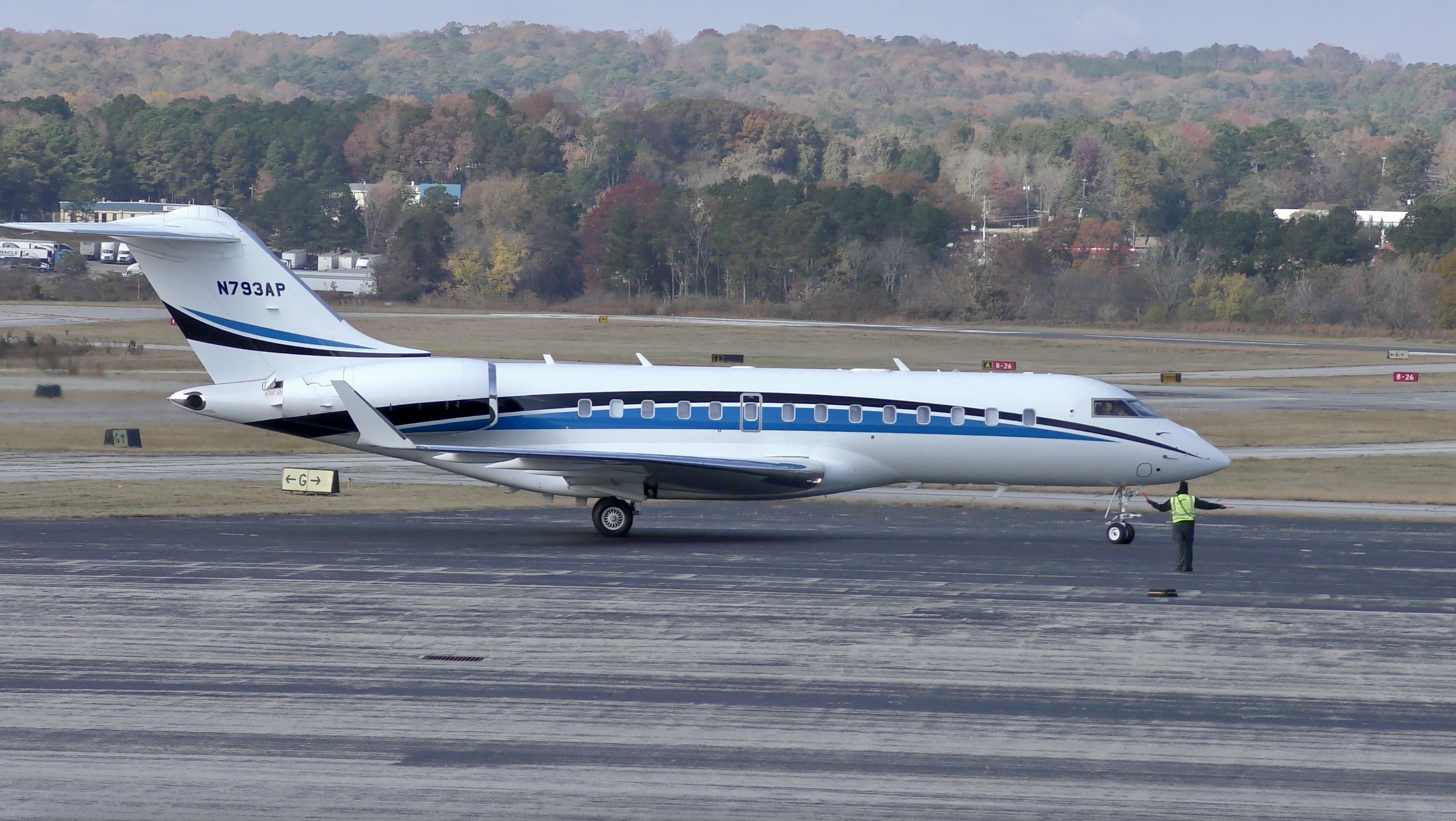 Aviate Alabama Captures Exclusive Footage of David Tepper’s Arrival and Departure at Fulton County Airport